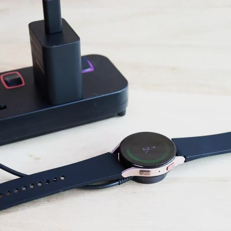 Base di Ricarica Wireless Magn - Watch Charging Dock recensione e prezzo