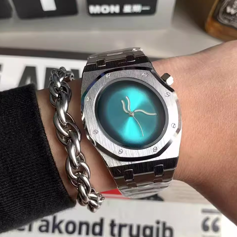 Nuovo orologio da uomo in stil - Smartwatch Instagram recensione e prezzo